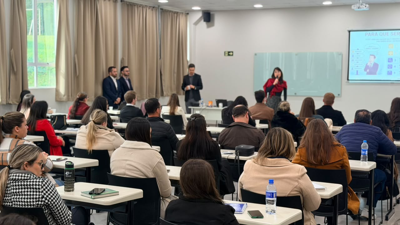 Participantes de oficinas do TCE-PR sobre o Progov e o Prolegis em Irati