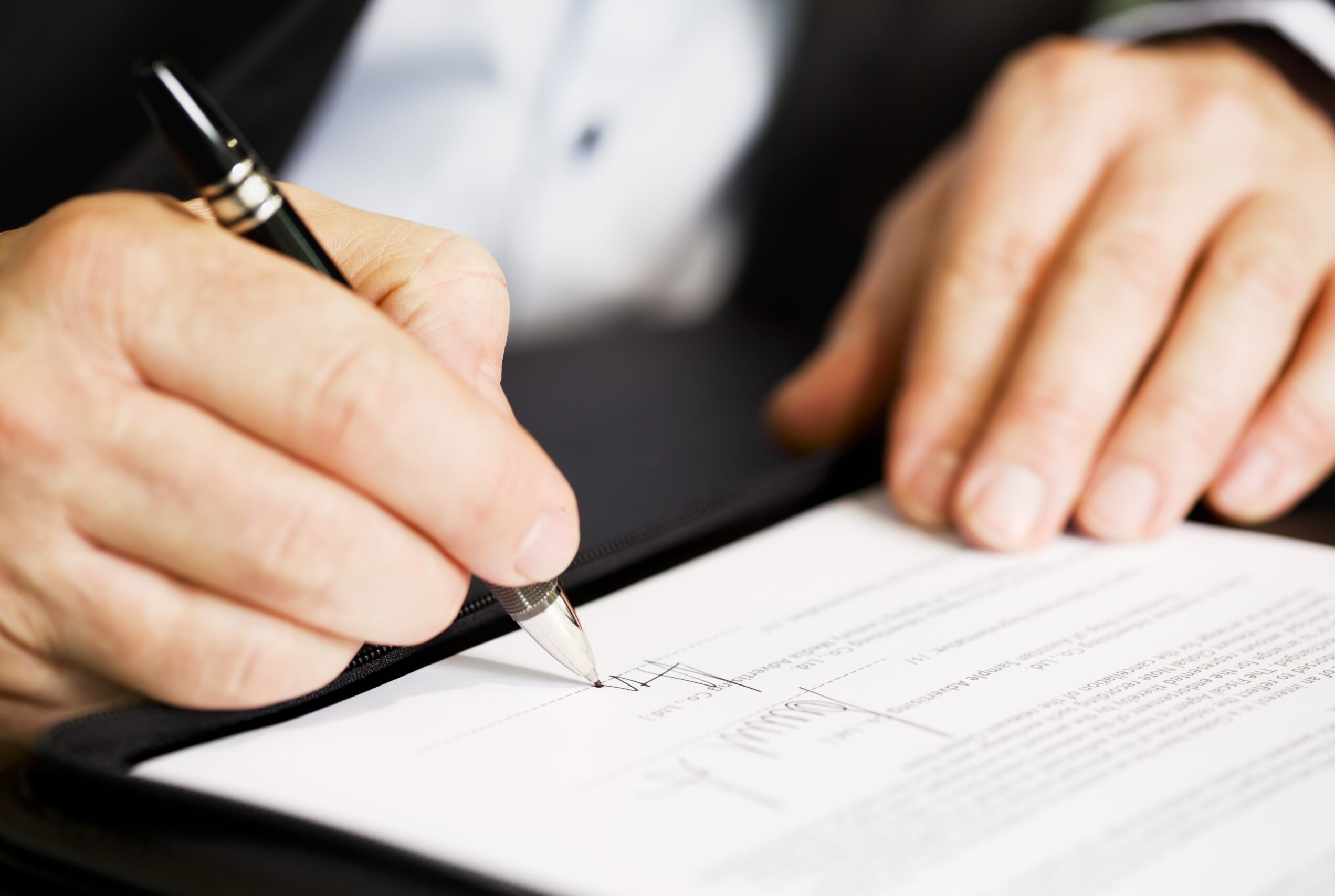 Licitações: A formalização do contrato só deve ocorrer após o encerramento da fase de recursos