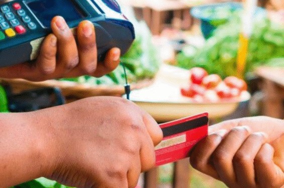 Auxílio-alimentação é um benefício que pode ser pago pela administração pública a seus servidores